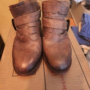 Freebird By STEVEN Lucky Size 9